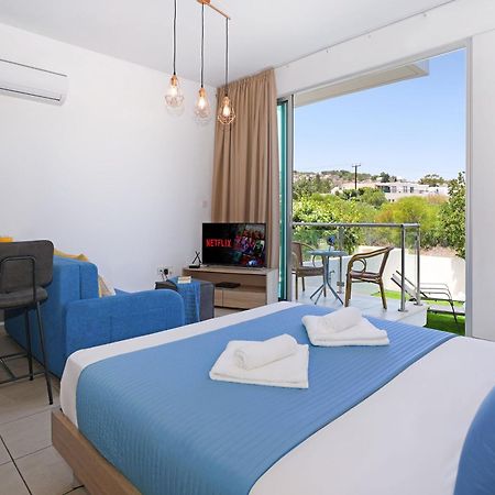Meryl - Coralli Beachfront Apartment 프로타라스 외부 사진