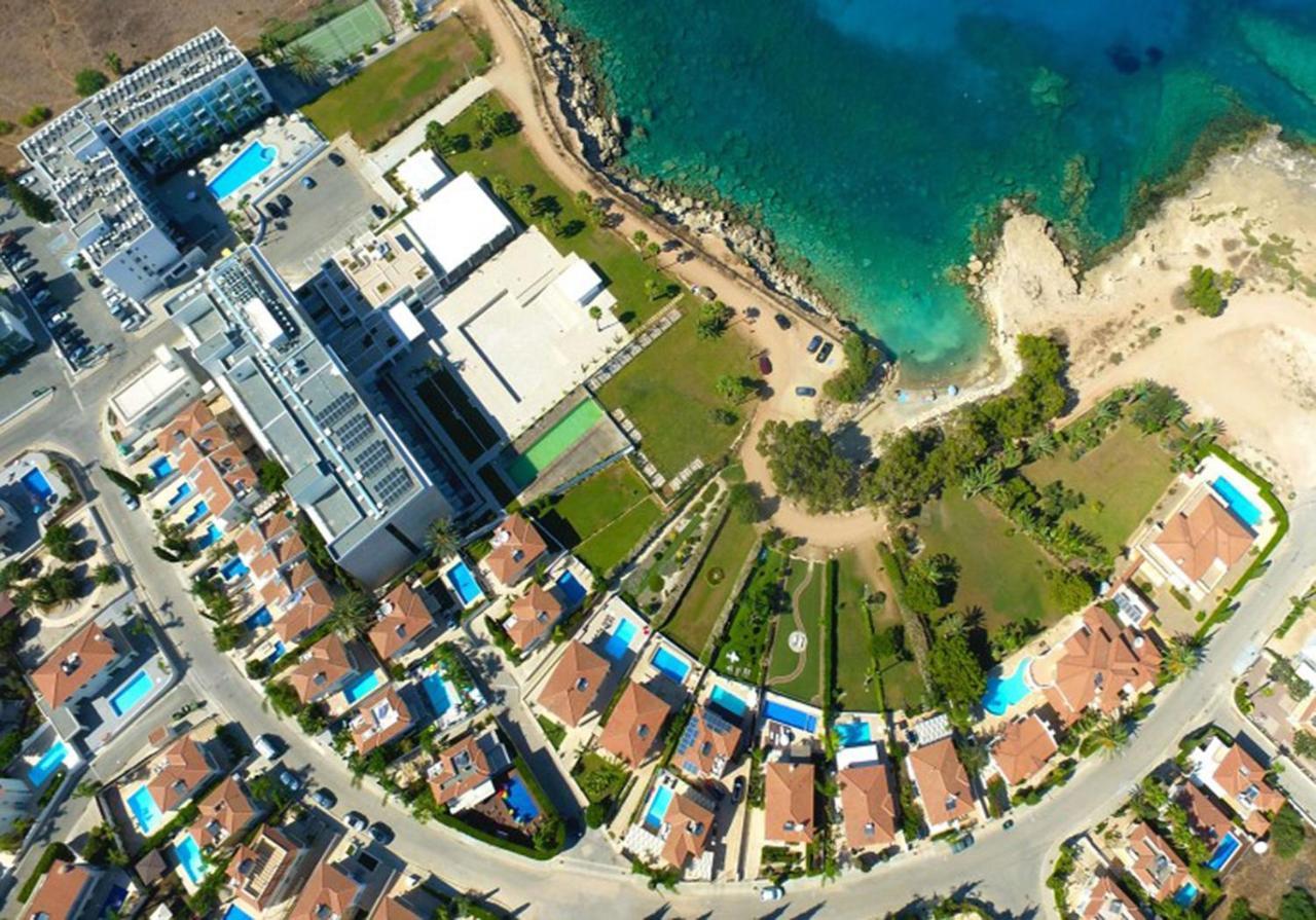 Meryl - Coralli Beachfront Apartment 프로타라스 외부 사진